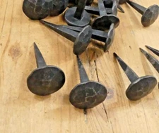 50 DECORATIVE NAILS CLAVOS HAND FORGED MEDIEVAL TACKS 1 1/8" BLACK PRIMITIVE 