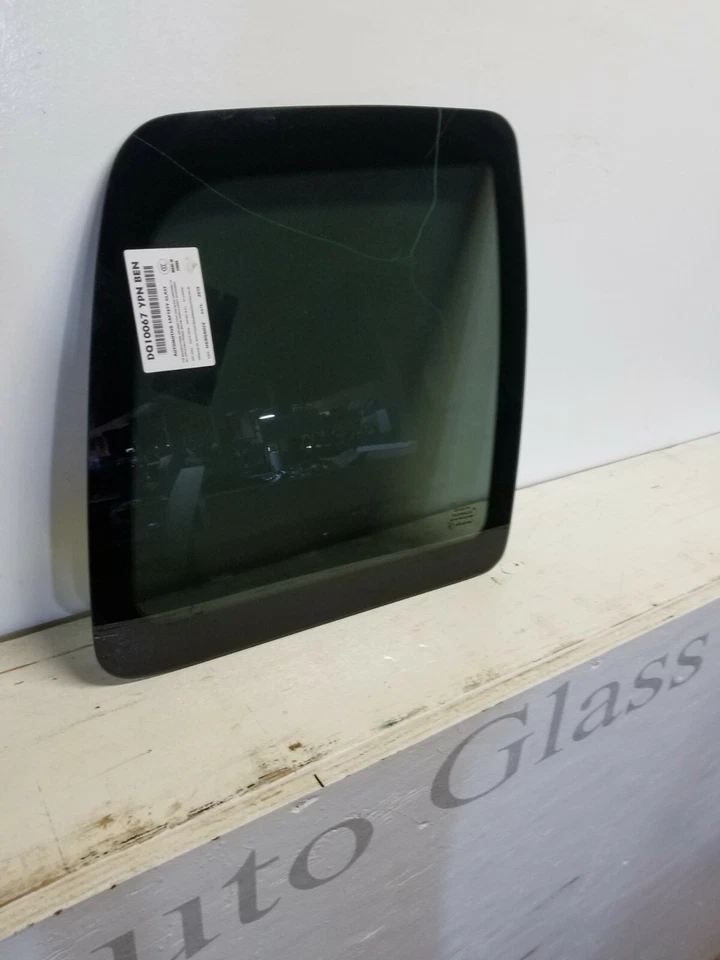 2002-2004 JEEP LIBERTY RIGHT PASSENGER SIDE QUARTER GLASS OEE WINDOW  Foto 4 de 4