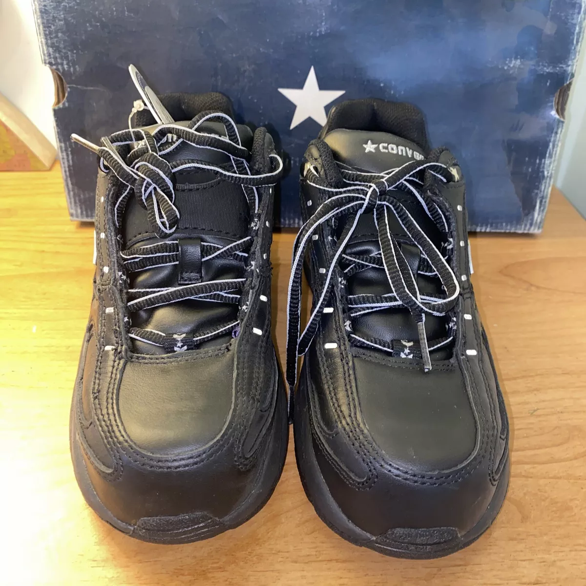 Slip resistant sale converse womens