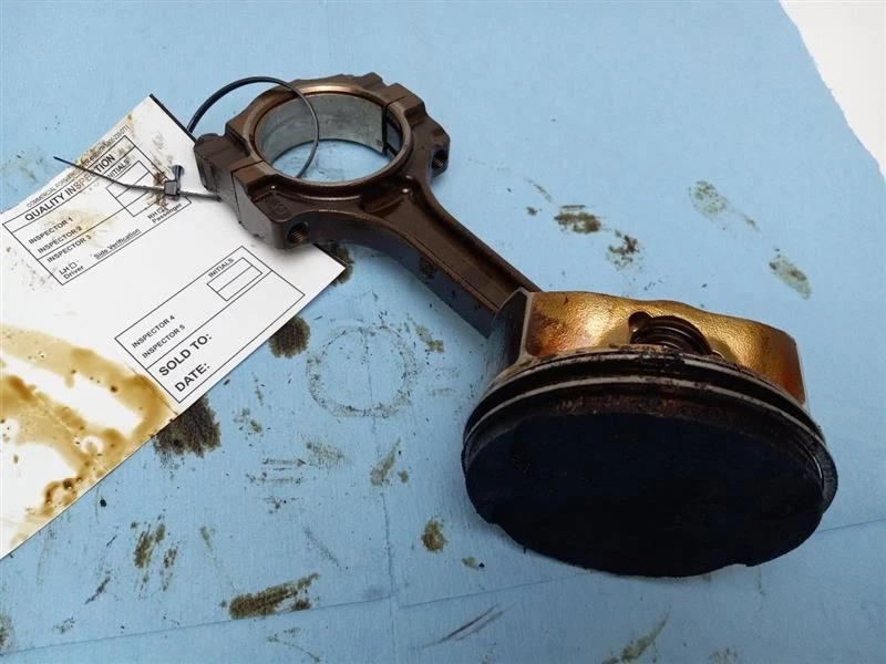 2011 CHEVROLET MALIBU FWD PISTON - Image 2 of 4