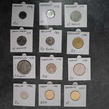 WORLD  COIN   mixed dates   all in cases fine grade  (2B) ~~L@@K~~