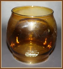 VINTAGE - COLEMAN LANTERN - AMBER GLOBE No. 550 - MADE FOR 200a, 201