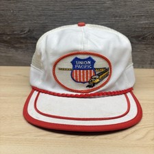 Vintage Union Pacific Railroad Trucker Hat Snapback Mesh USA One Size Red White