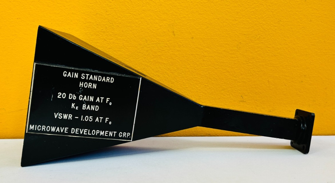 Microwave Development Grp. Ke Band, 20 dB, Waveguide Standard Gain Horn. Tested!