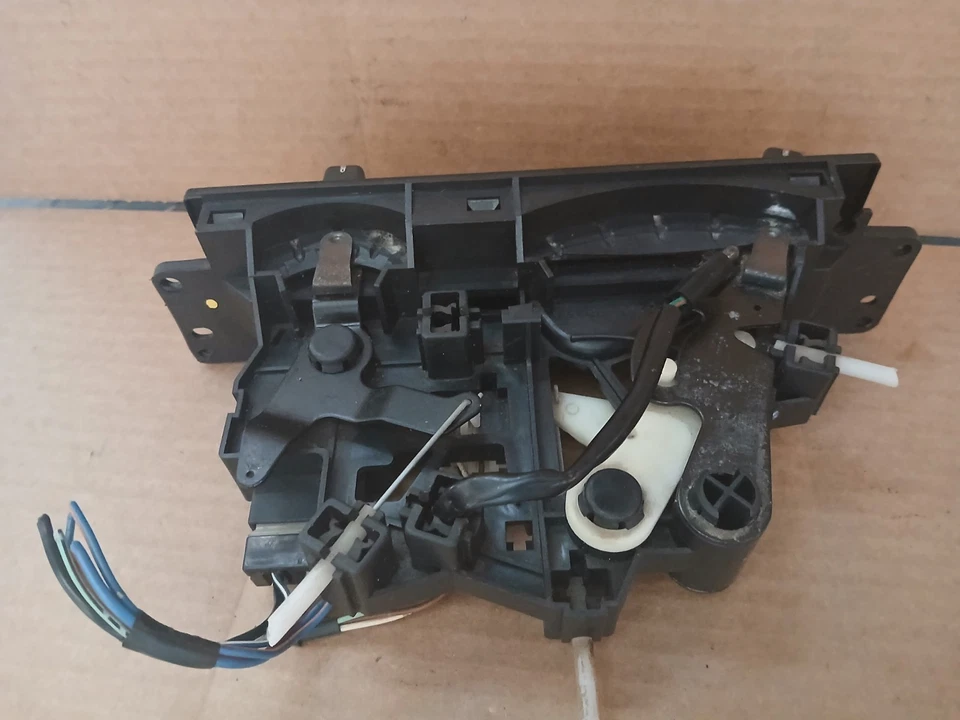 1995-1997 OEM Isuzu Rodeo  AC Heater Climate Temp control Unit - Image 4 of 4