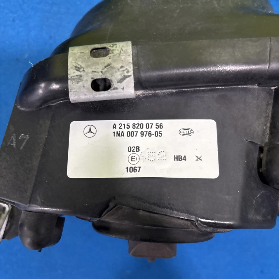 01-04 Mercedes W215 CL500 SLK32 AMG Front Left Side Fog Light 2158200756 OEM - Image 3 of 4