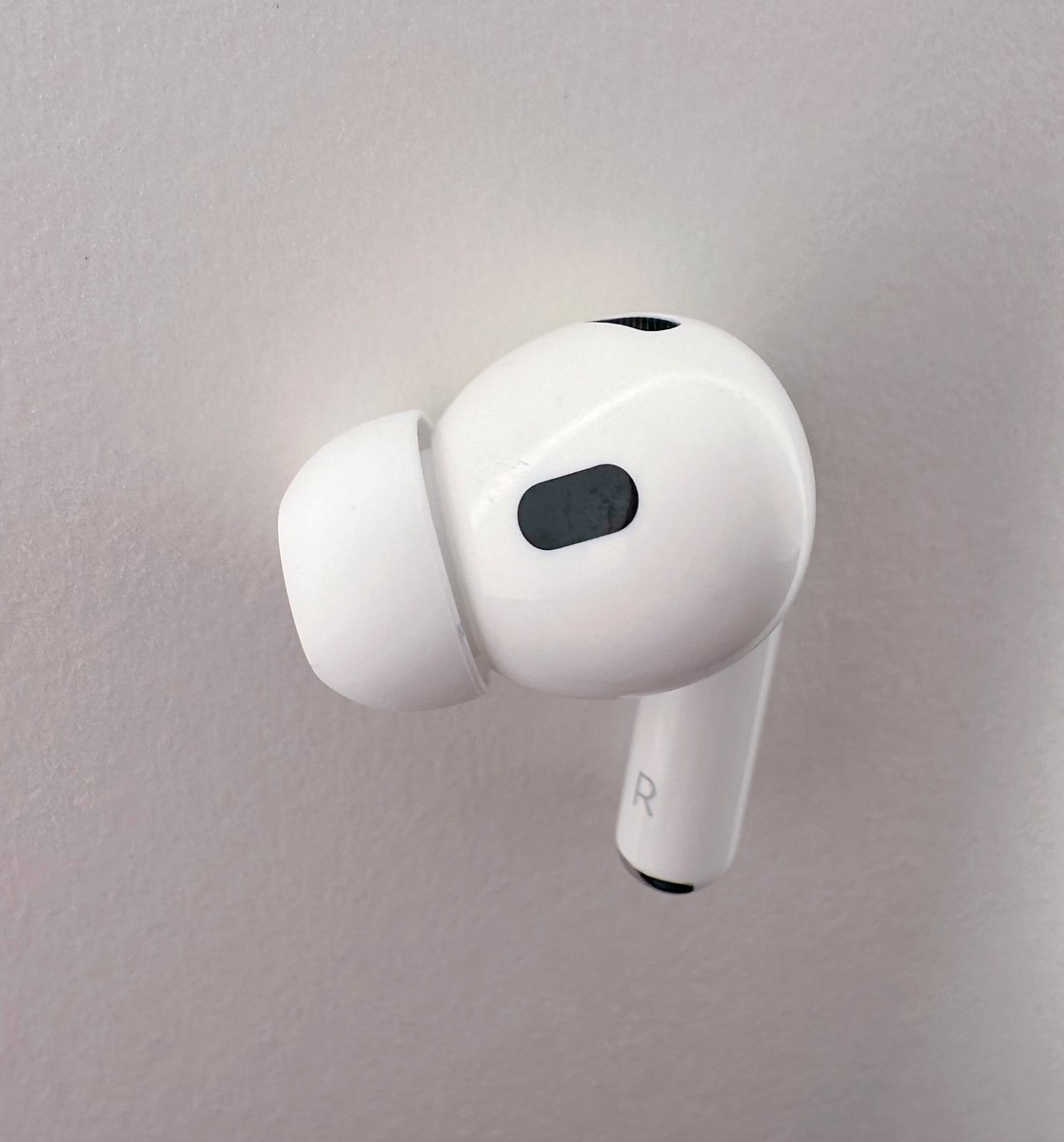 Apple Airpods Pro 2 Right Side replacement A3048 Year 2023 (USB-C