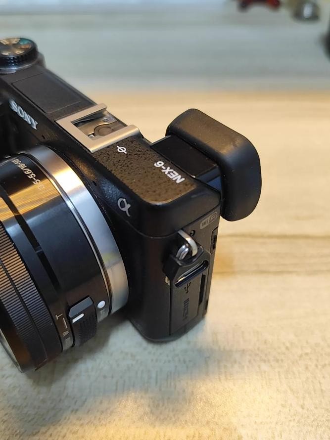 Sony NEX-6 9/10 Condition w/ 16-50mm Lens, English Menu | eBay