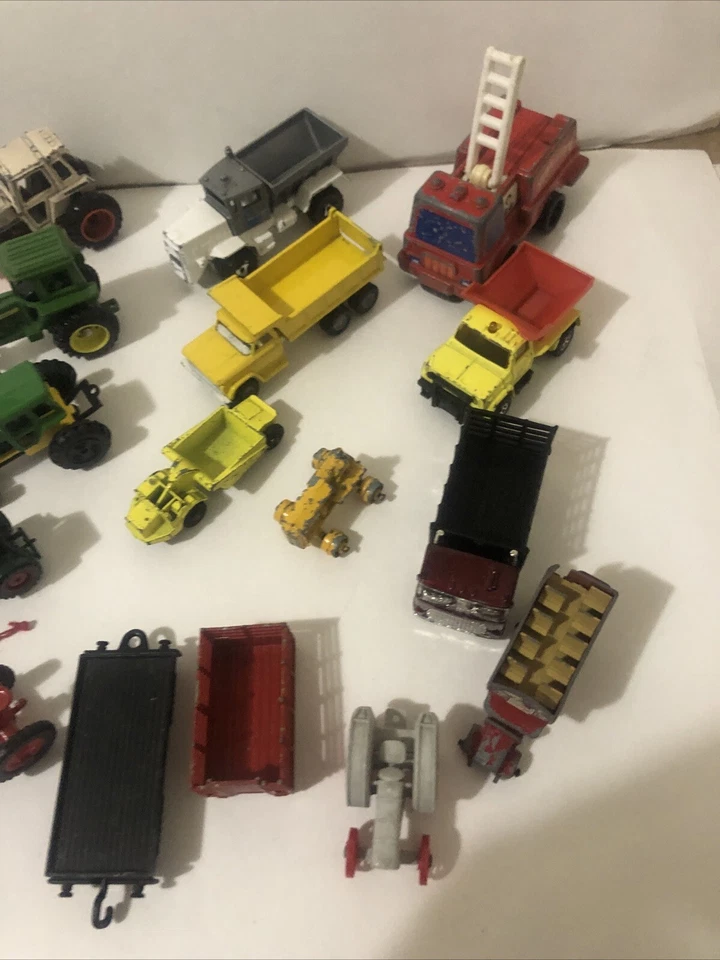 VTG  Diecast Tractor And Trailer Mix Lot Of 22 Case ,John Deer,matchbox /Denser - Image 2 of 4
