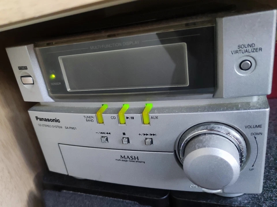 Partially Working Vintage 20 Years Panasonic CD Radio Stereo System SA-PM01  - Image 2 of 4