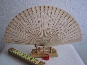 Antiker Fächer Aus Stoff Und Spitzen, Portugal (Gebraucht) In Zürich - Foto 12