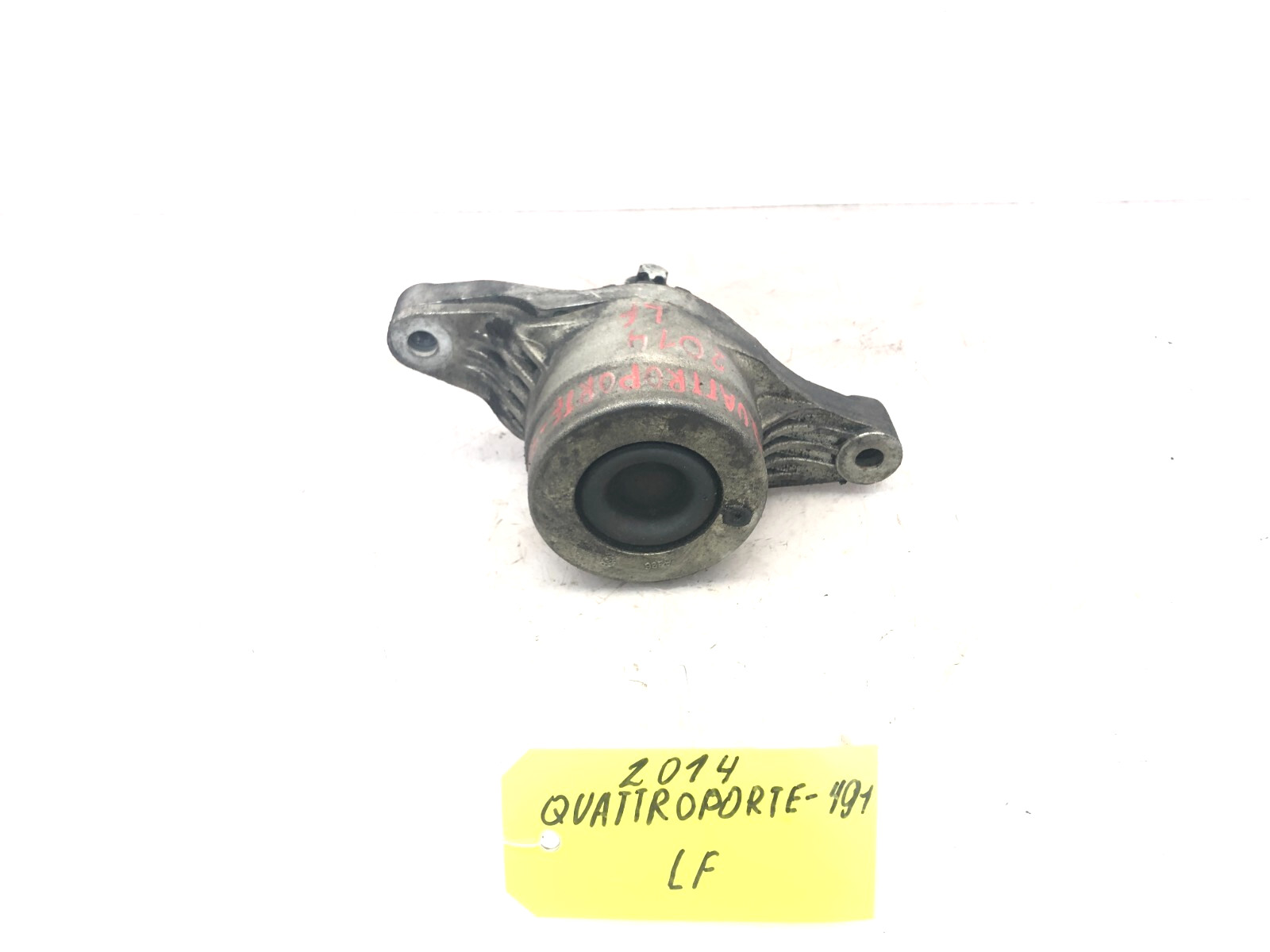 2014-2020 MASERATI QUATTROPORTE 3.0L LEFT DRIVER FRONT ENGINE MOUNT BRACKET OEM