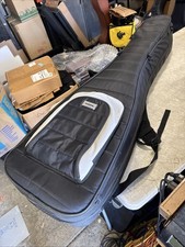 MONO M80-2B Dual Electric Bass Guitar Case - ...