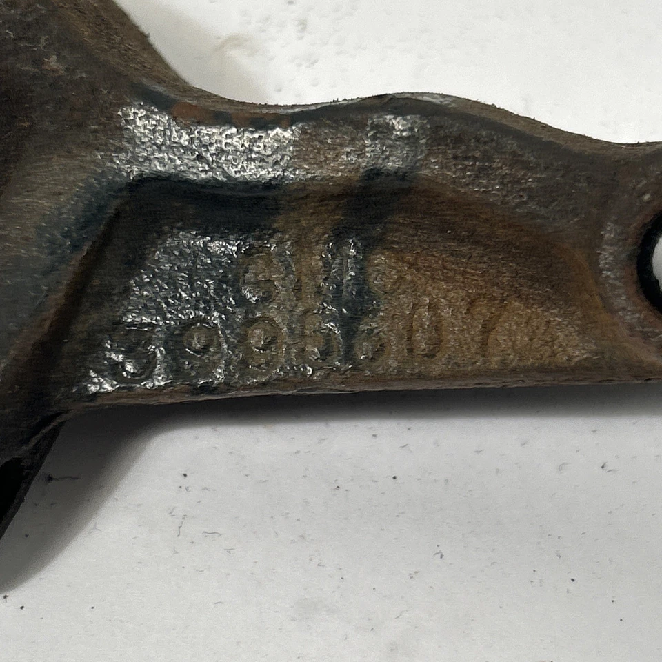 Chevrolet C-10 Camaro 1969 bloque pequeño compresor de aire acondicionado soporte inferior Foto 2 de 4