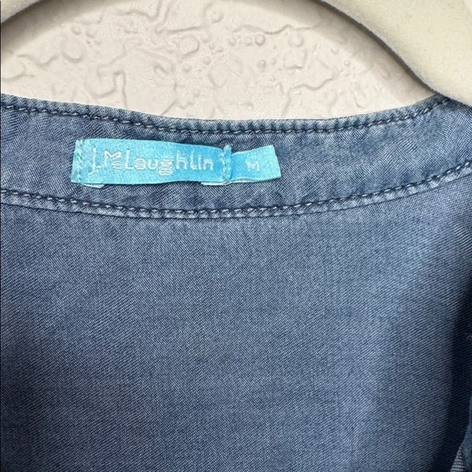 Vestido Midi J. McLaughlin Chambray Leve Denim Amarrado com Botões Tamanho M - Imagem 3 de 4