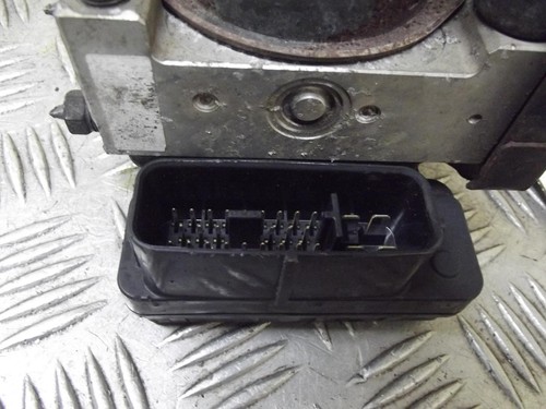 Modulatore Pompa Mazda 6 Abs 2wd-5c30a-2 Mk1 2.0 Benzina 2002-2008Z - Foto 2 di 4