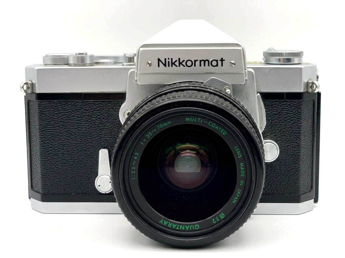 Nikon Nikkormat FTN con obiettivo Quantaray 35-70 mm