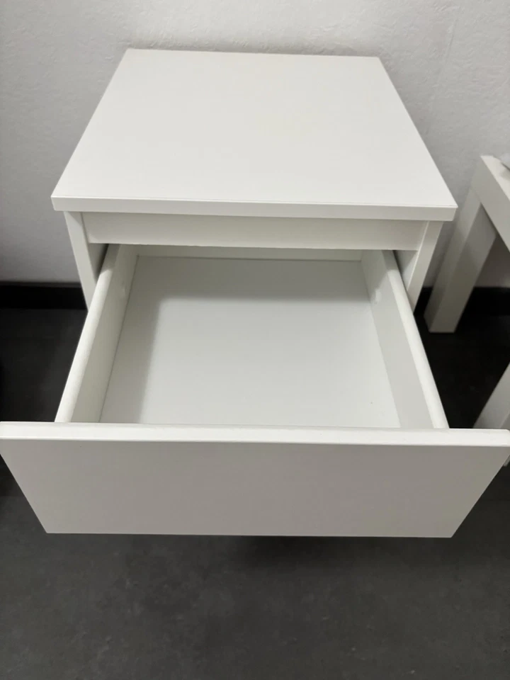 Nachttisch - Bild 4 von 4