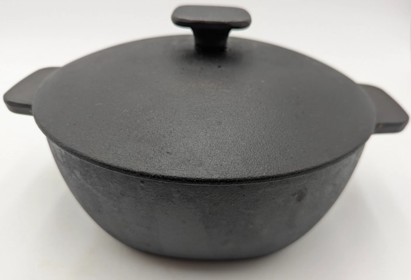 Denmark Tools For Cooks 2.5Qt Cast Iron Dutch oven