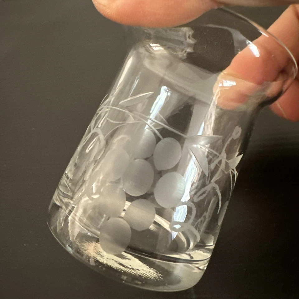 Kirk Repousse调味品或果酱罐带纯银盖 — 第 2/4 张图片