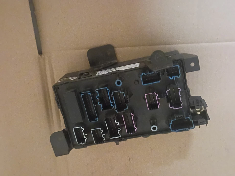 Ford F250 F350 2003-2004 bajo tablero caja de fusibles P/N 3C3T-14A067-Ed Foto 4 de 4