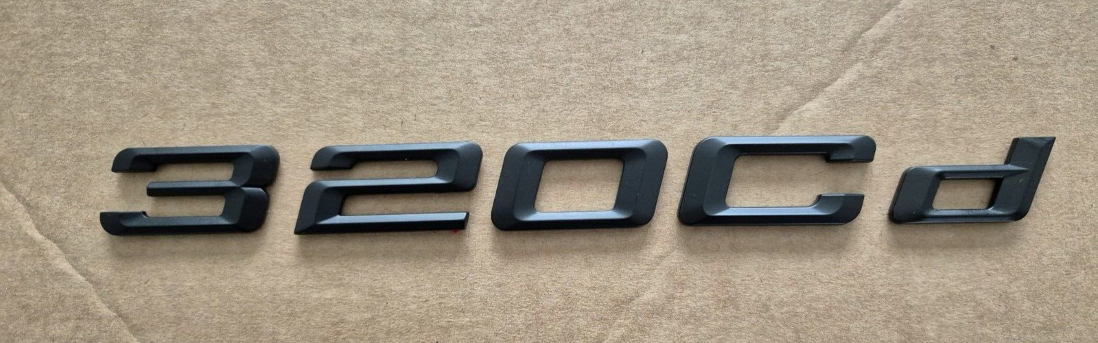 Numéro 320cd adhésif noir mat look sport pour coffre arrière BMW Série 3