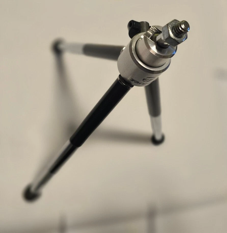 Targus Mini Tabletop Tripod Ball Head 4.75 - 7in And Strap - Image 3 of 4