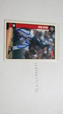 2001 Victory Ryan Glynn signed Baseball Card