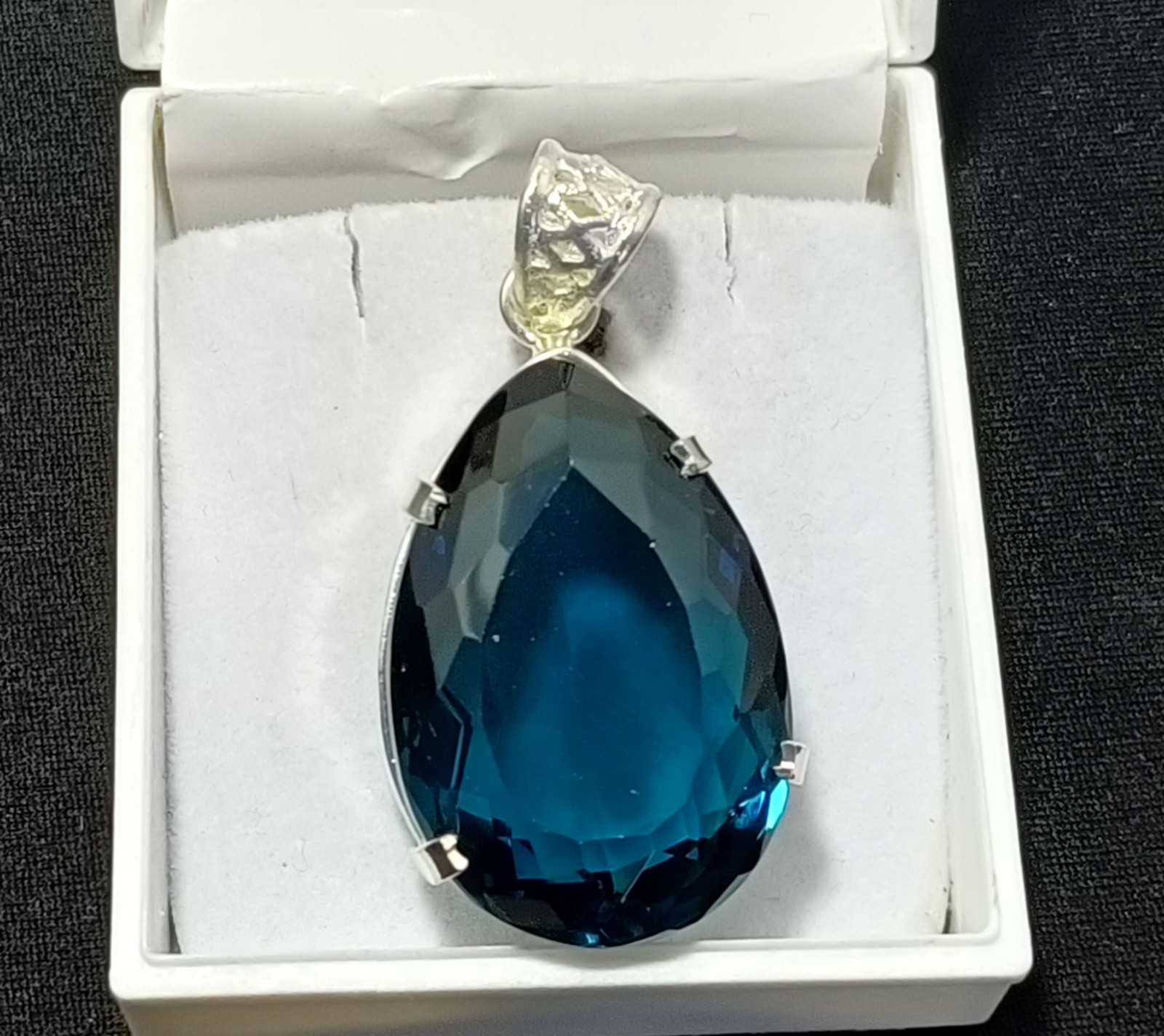 78.95 CtLondon Blue Topaz Pendant 925 Sterling Silver Pendant Gemstone Jewelry