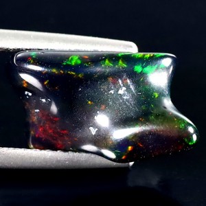 2.47 ct Exquisite Fancy (14 x 8 mm) Ethiopian 360 Degree Flashing Black Opal