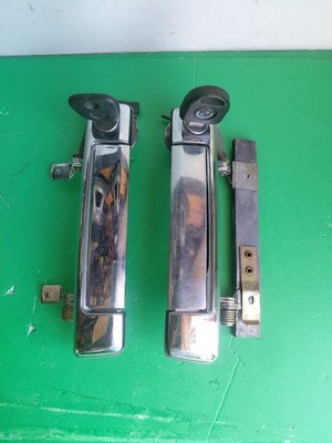 1981 BMW 633CSi E24 LF RT Outside Door HANDLE SET Whit W W 2 KEY Driver PASSENGE