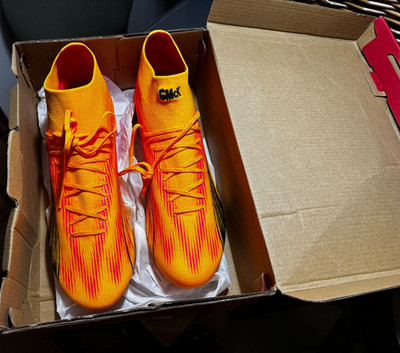Puma Ultra Pro FG/AG Fußballschuhe Größe 10 Uk.  Sun Stream (Farbe Orange)