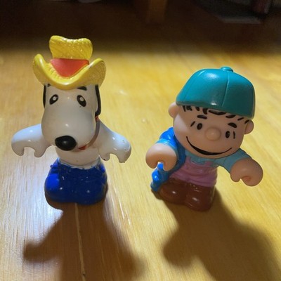 3'' Vintage Snoopy Dog & Linus Peanuts United  Features Syndicate Figures