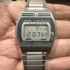 Vintage 1980 Working Digital Seiko A257-5010 Silver Band All Buttons Work Rare