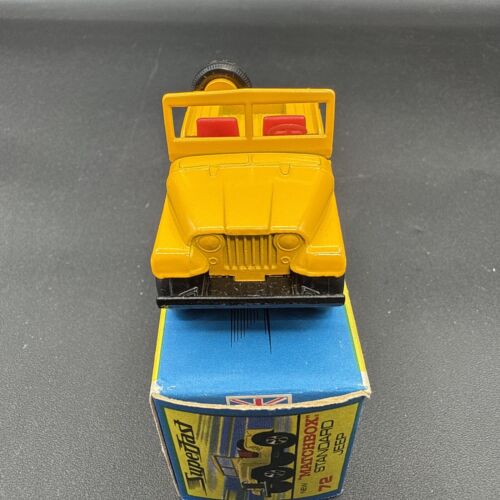 Vintage Lesney Matchbox Superfast #72 YELLOW STANDARD JEEP Original Box COMPLETE - Picture 5 of 10