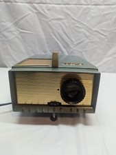 VINTAGE REALIST 620 SLIDE PROJECTOR DELUXE MODEL 3151 Working Condition CLEAN