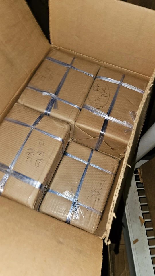 "Quotations From Chairman Mao Tse-tung" 2nd Edition, 1967, Mint Condition - Image 2 of 4