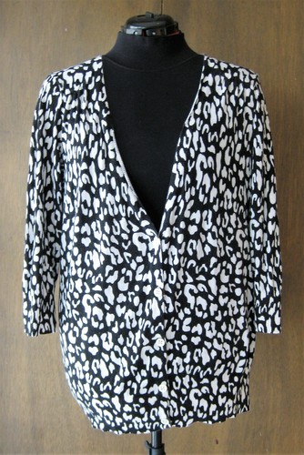 Lane Bryant Cardigan Sweater Size 18 20 B/W Leopard Print Knit - Picture 3 of 6