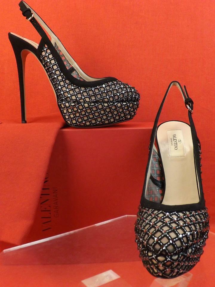 シューズ・サンダルその他 VALENTINO GARAVANI Woman Pumps Nude 6W2S0LP7DSH W34 Valentino Garavani Rockstud Décolleté 100MM Pumps in