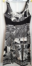 NINE WEST SUNDRESS WOMEN SIZE 6 Black/White Print Top Lined Empire Waist EUC