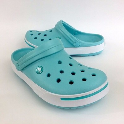aqua crocs
