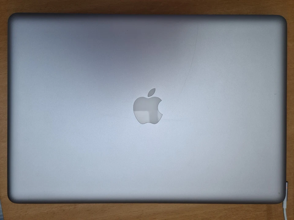 Apple MacBook Pro 15" 2011 · i7 · 16GB · 250GB, photo 4 of 5
