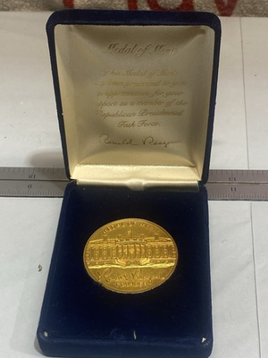 #ad RONALD REAGAN REPUBLICAN PRESIDENTIAL TASK FORCE MEDAL OF MERIT COIN WITH BOX $24.00