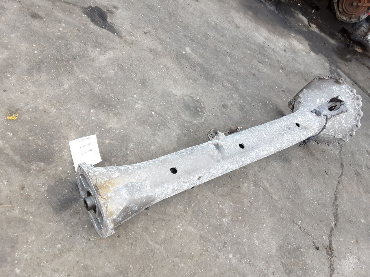 Aston Martin Vantage 2010 Rear Driveshaft P/N 677983