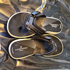 Clarks Cloudsteppers Black Thong Slip-On Sandals US 10 EU 41.5 UK 7.5