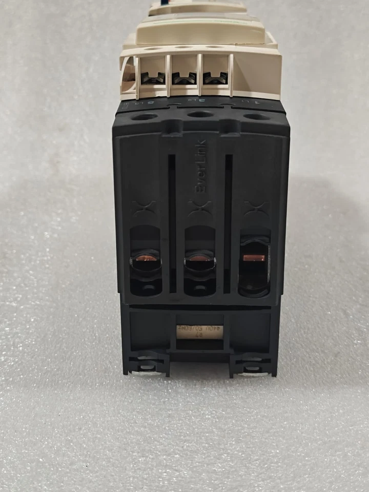 SCHNEIDER ELECTRIC LC1D40 60AMP +THEMAL OVERLOAD RELAY RANGE 37-50 SET COMPLETE - Image 3 of 4