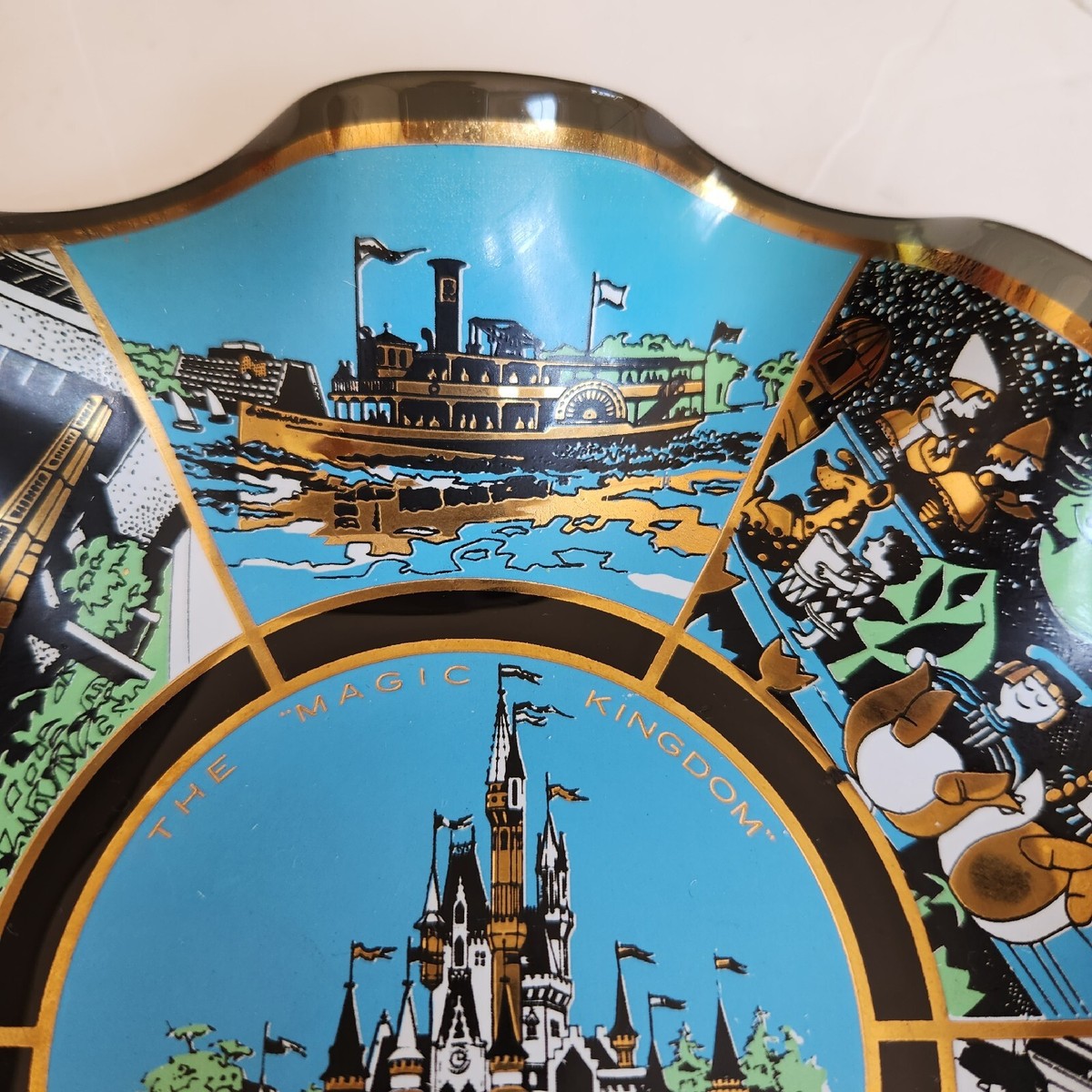 Vintage 70's Walt Disney World Magic Kingdom 7” Ruffled Glass