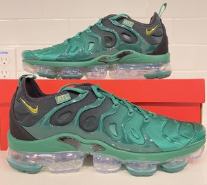 nike vapormax plus atlanta green