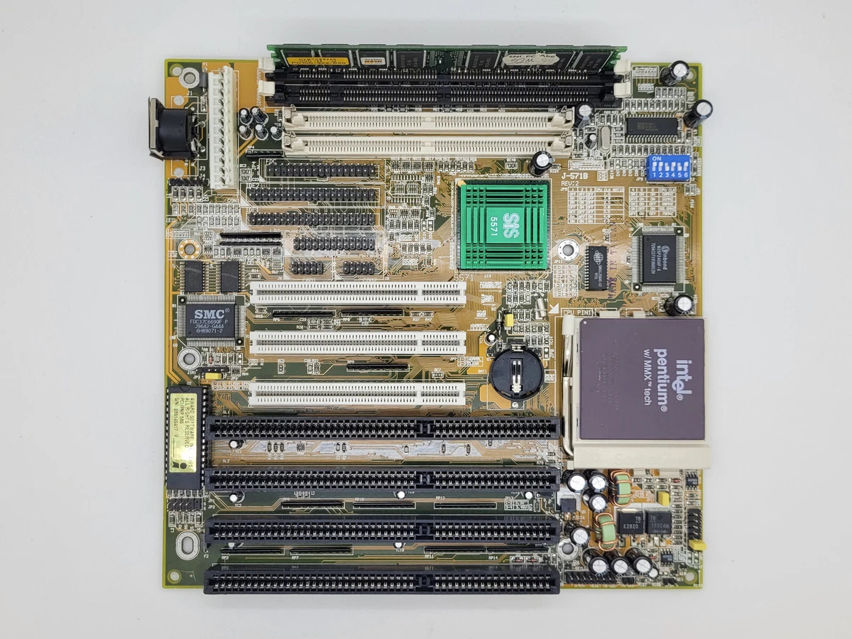 Vieux PC Tour AT – Intel Pentium MMX 200MHz – Windows 98 – Pour Pièces