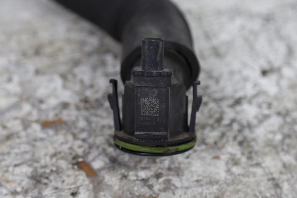 Manguera de ventilación para respirador BMW PCV OEM 12-18 F10 F22 F30 F32 228i 328i Z4 ajuste directo Foto 4 de 4